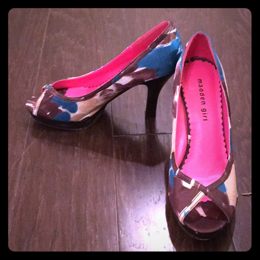 Madden Girl Peep-toe Heels